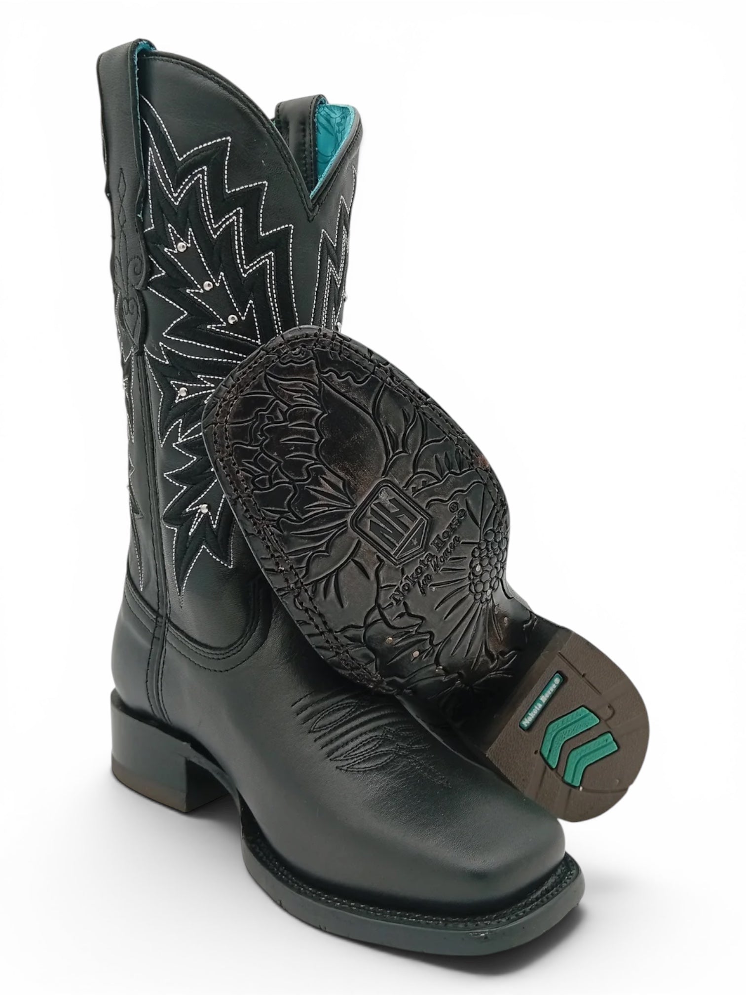 BOTA NOKOTA HORSE BULL DOG LISA NEGRA SUELA DE CUERO DAMA