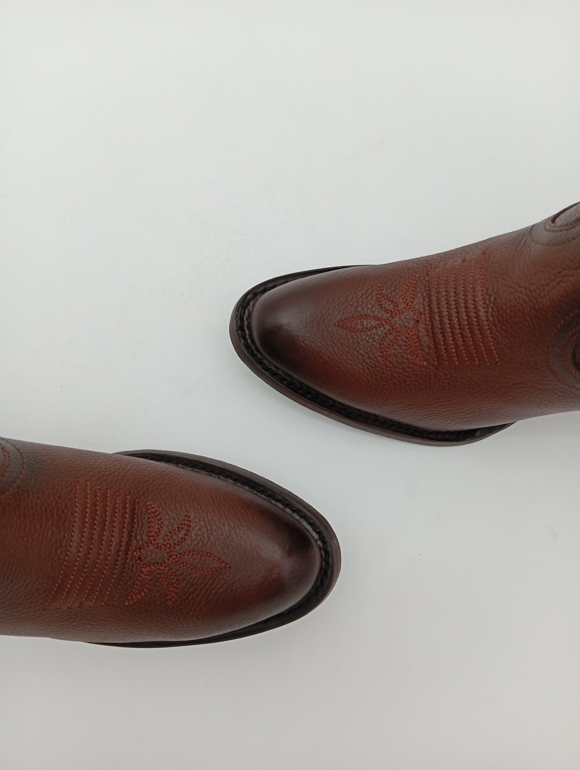 BOTA REYME OVAL NAGA TAN CAFE TUBO ALTO SUELA DE CUERO DAMA