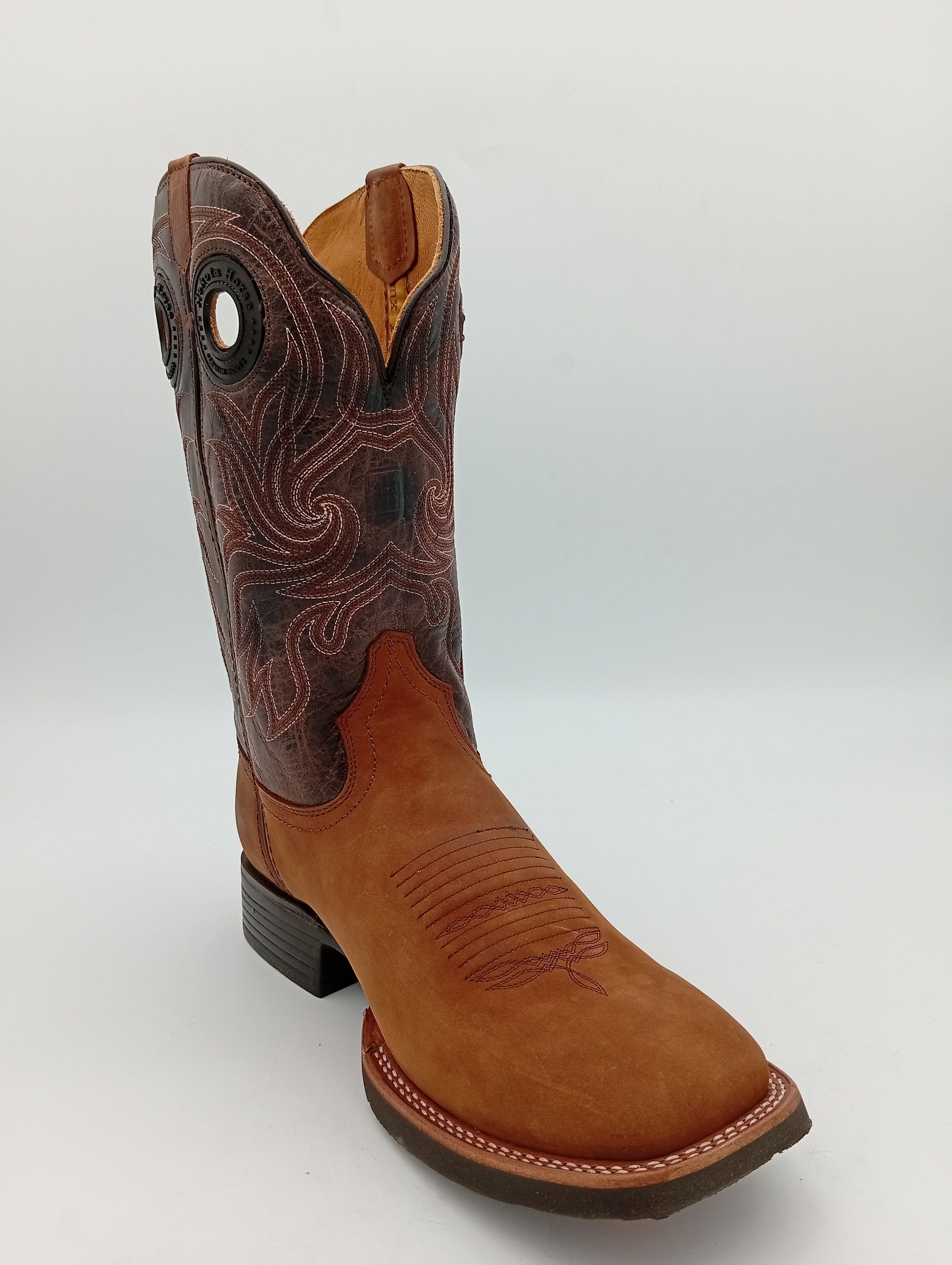 BOTA NOKOTA HORSE MORGAN BULL CRAZY MIEL CABALLERO CON SUELA DE HULE