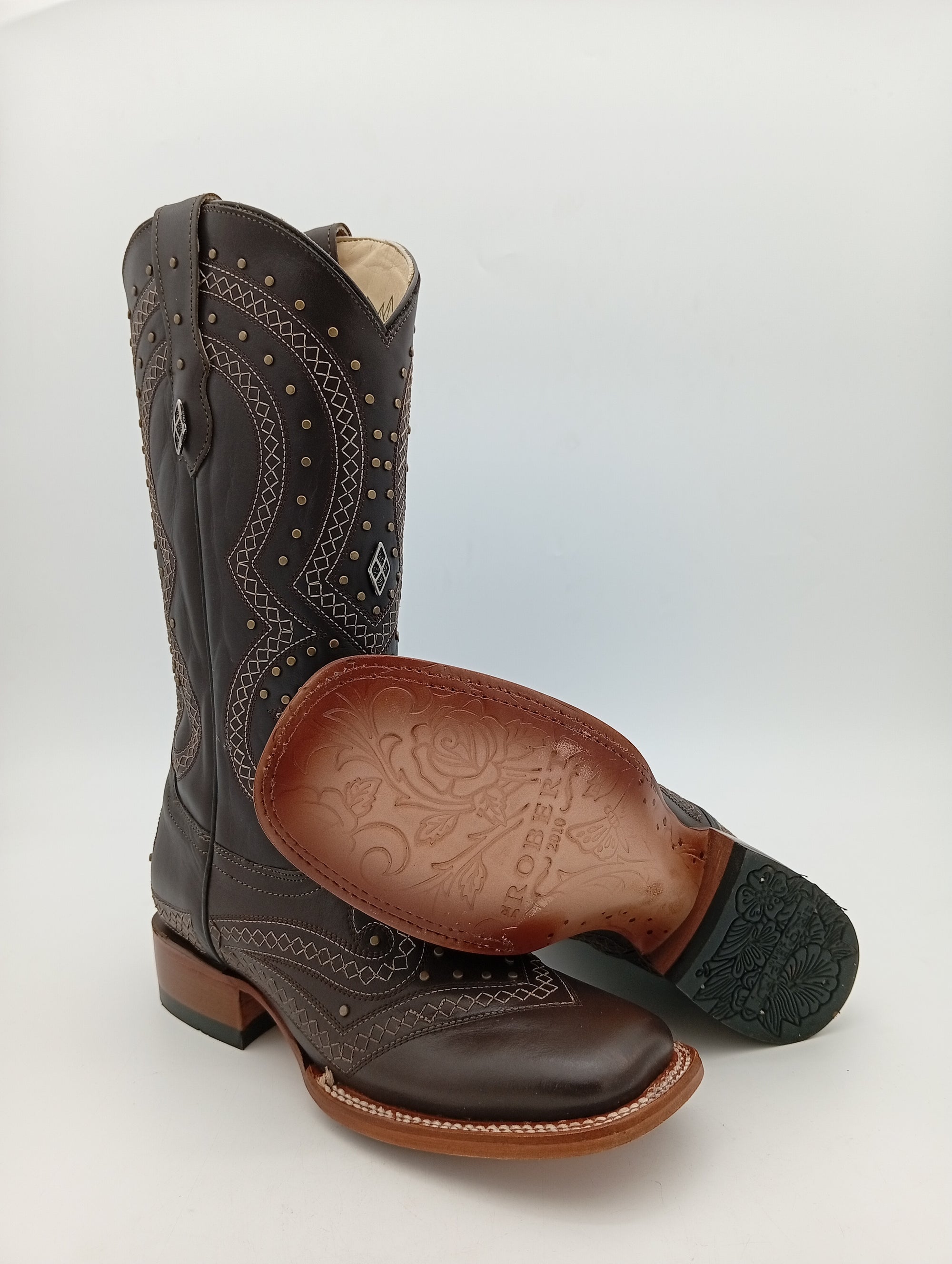 BOTA ROBERT ATANADO CAFE SUELA DE CUERO DAMA