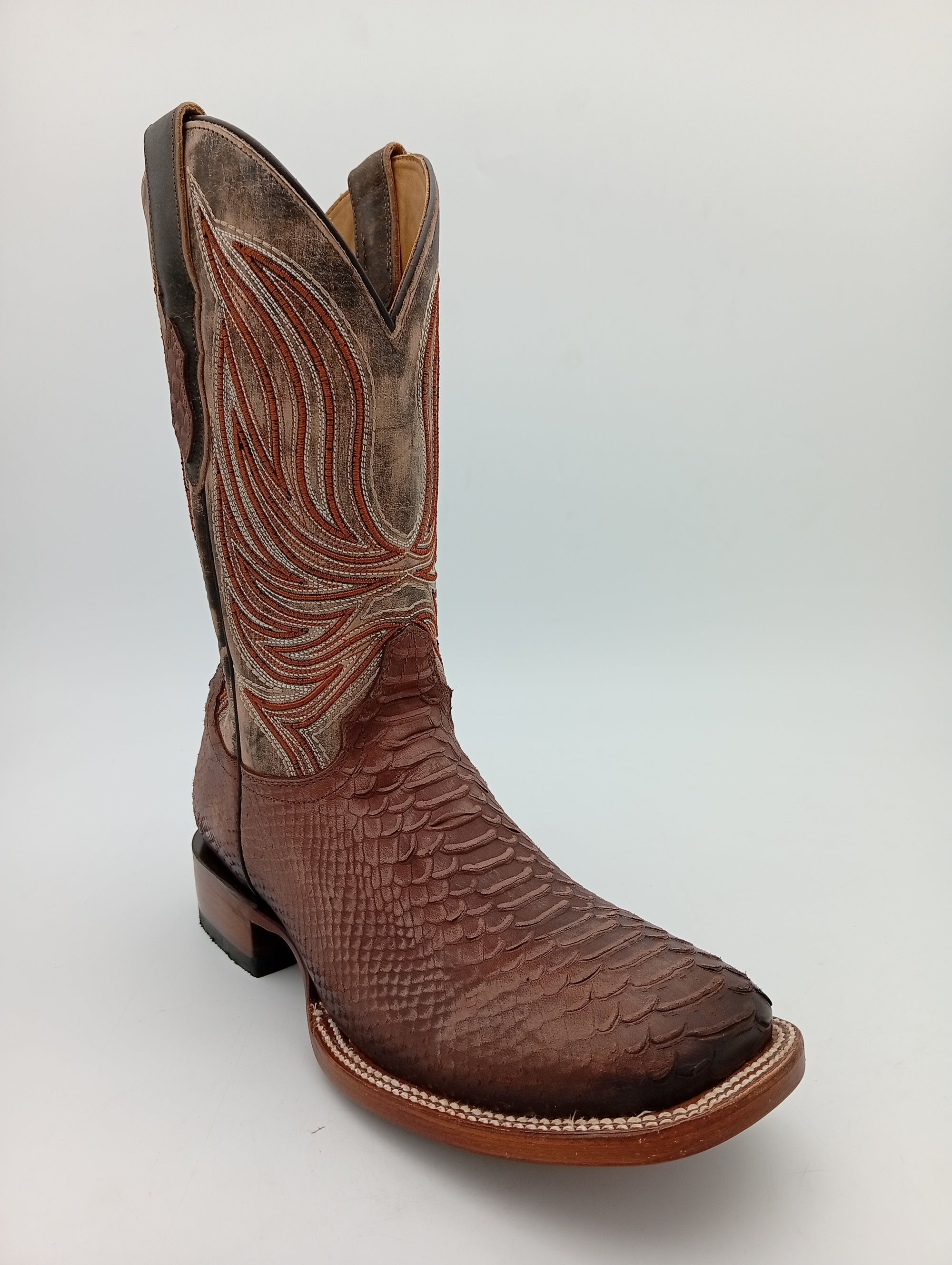 BOTA ROBERT PITHON ENCERADO CAFE SUELA DE CUERO CABALLERO