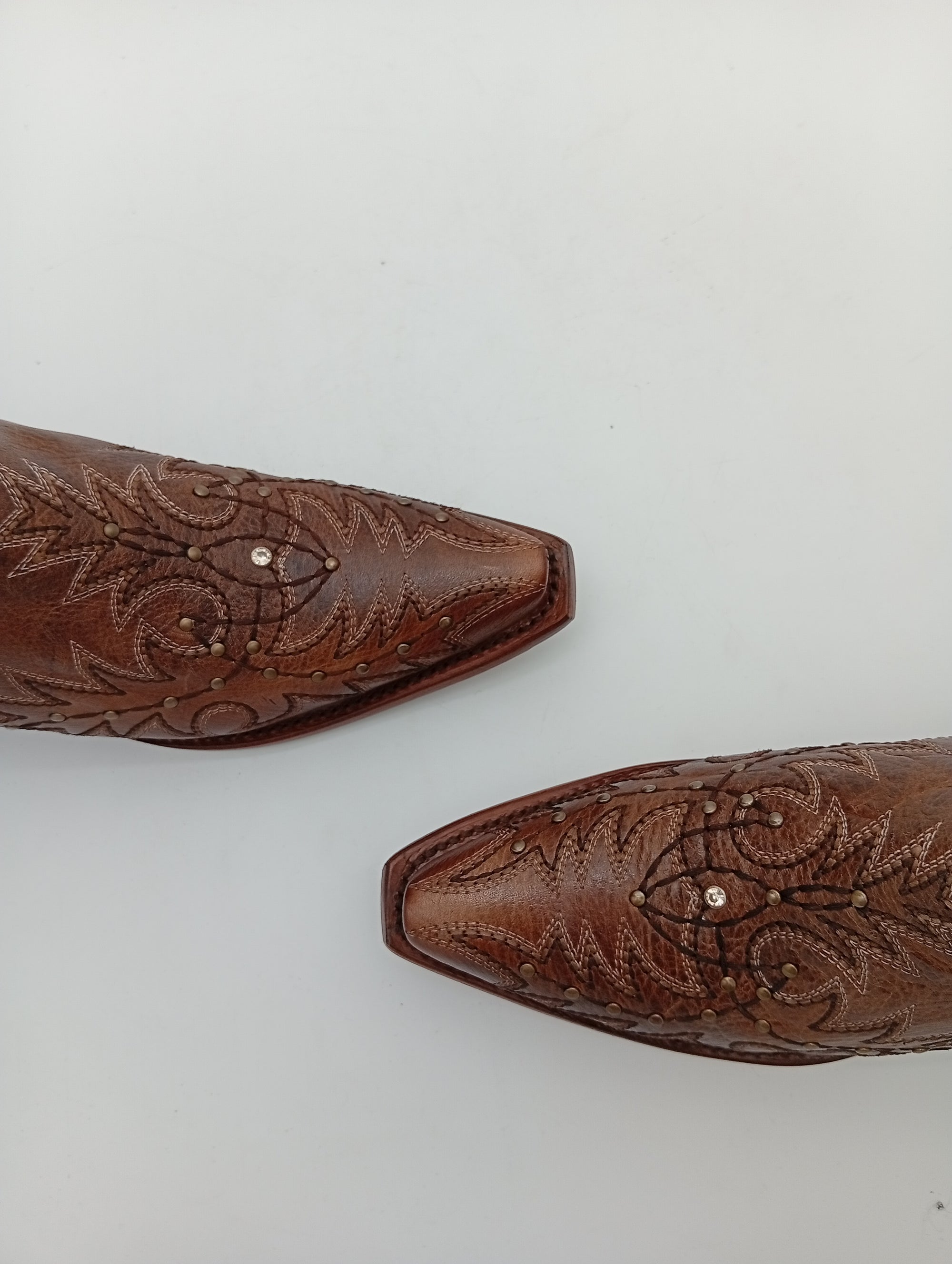 BOTA ROBERT NAMI VAQUERA ARENA TUBO ALTO SUELA DE CUERO DAMA