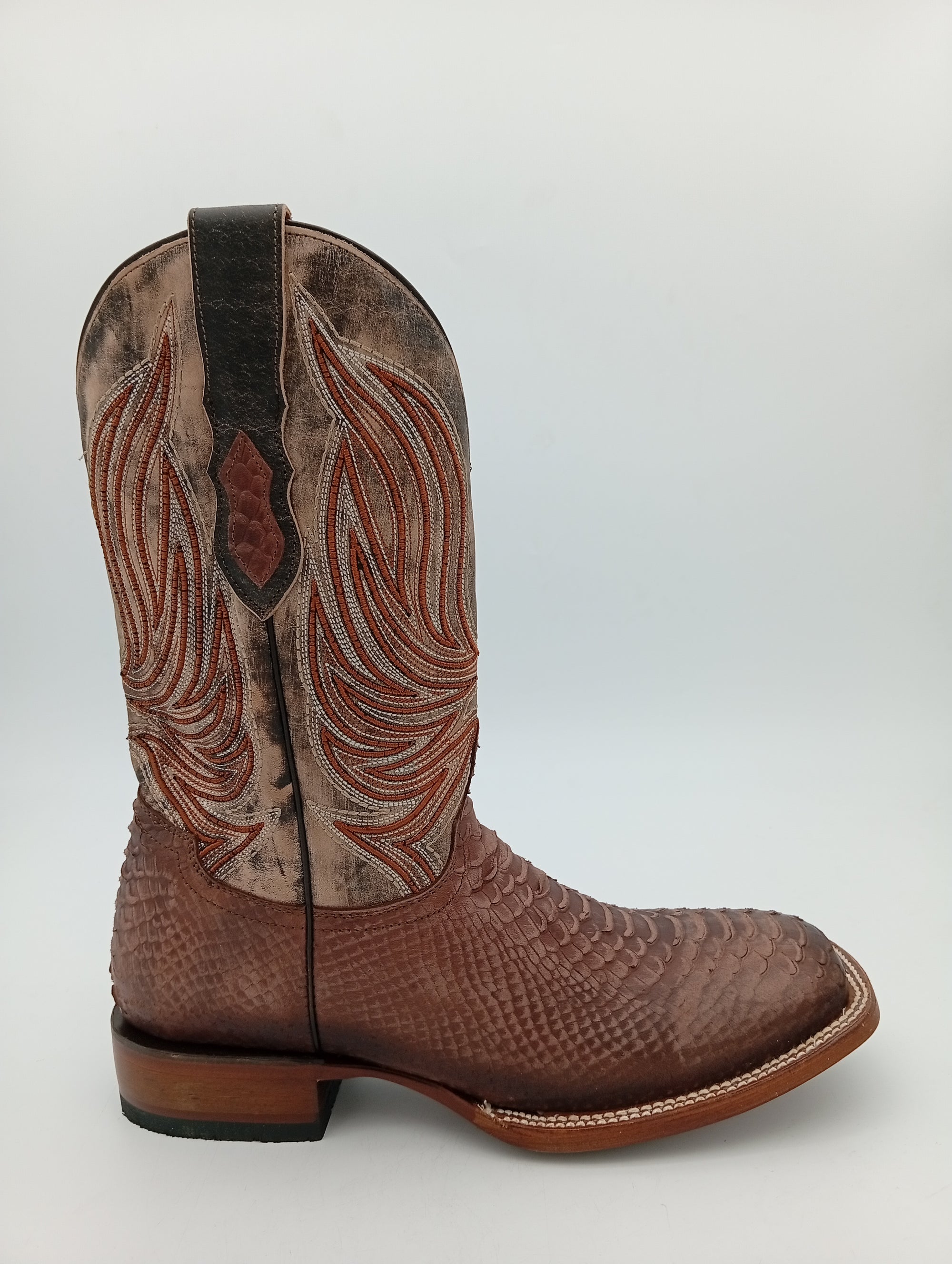 BOTA ROBERT PITHON ENCERADO CAFE SUELA DE CUERO CABALLERO