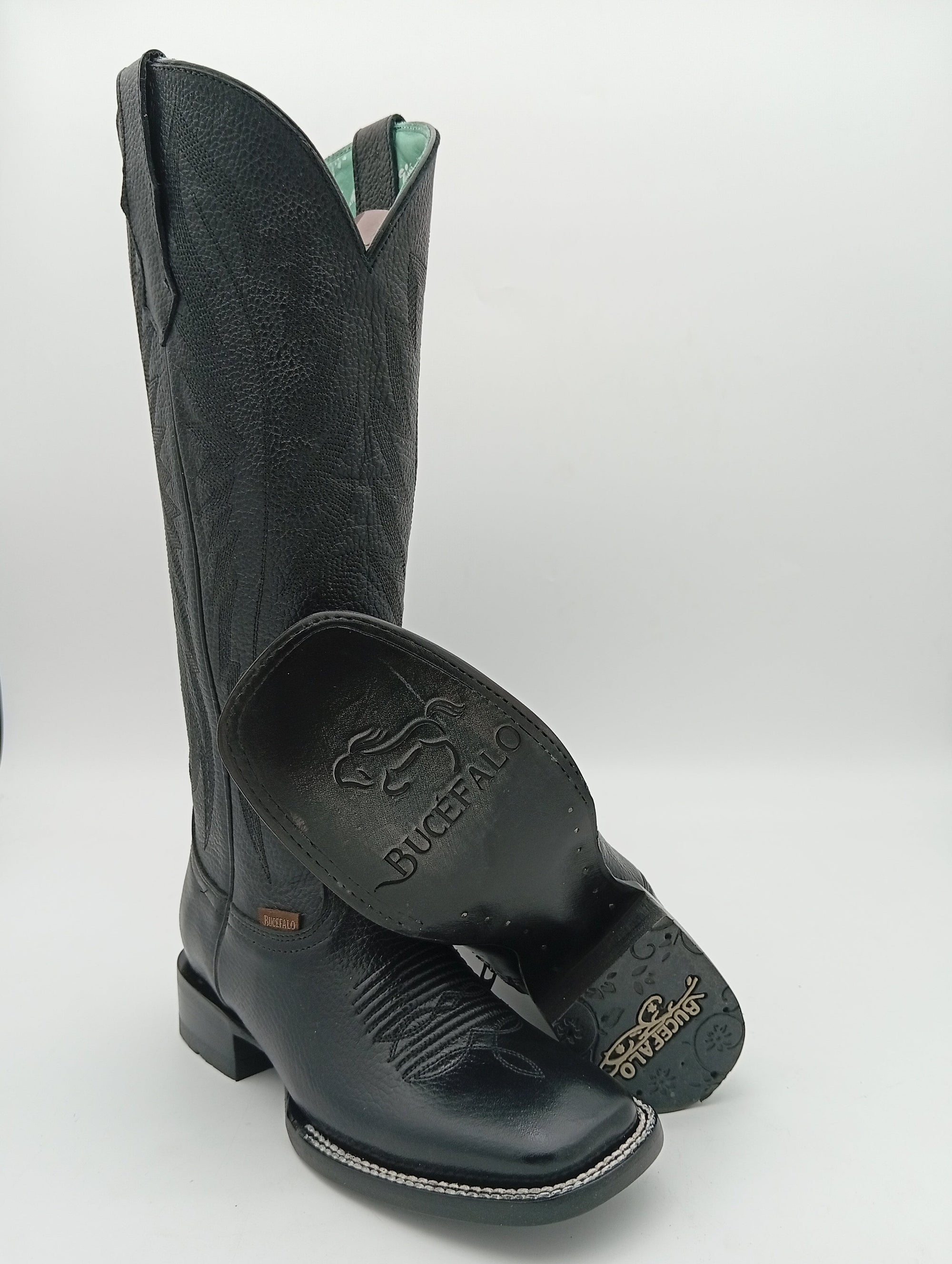 BOTA BUCEFALO BULL DOG LISA NEGRA TUBO ALTO SUELA DE CUERO DAMA