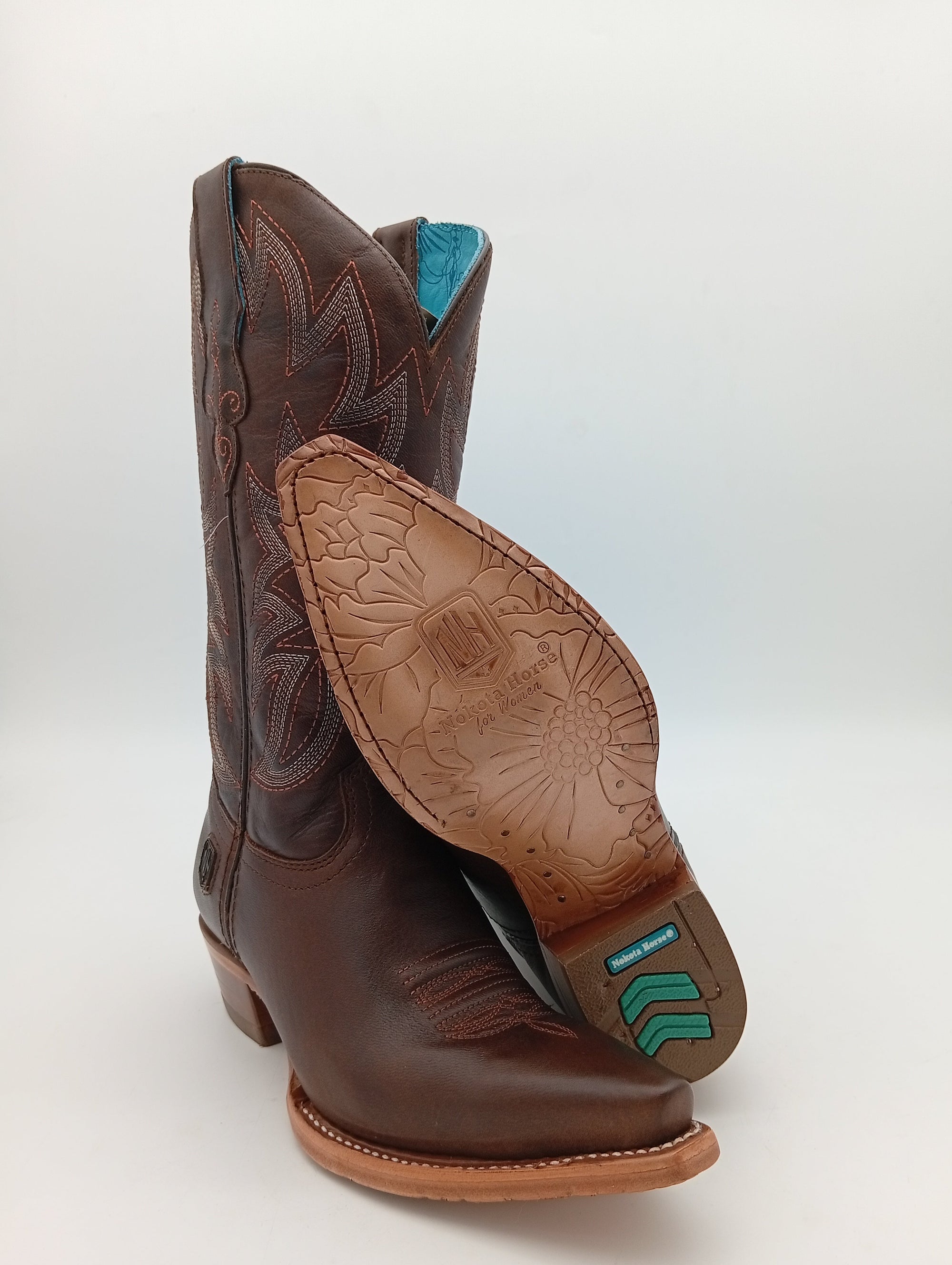 BOTA NOKOTA HORSE VAQUERA BRASS CAFE TACON CUBANO DAMA