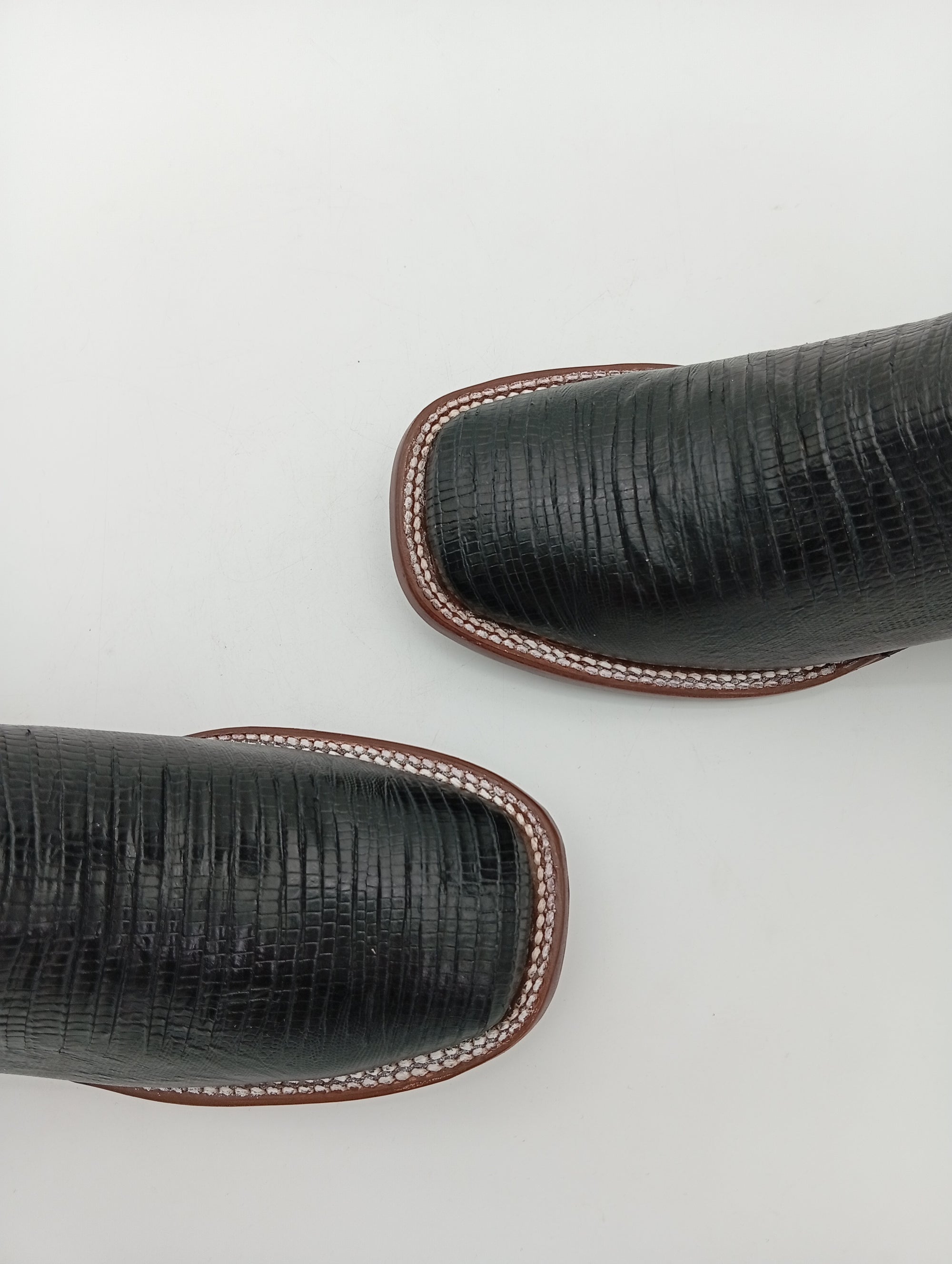 BOTA BIG BULL BICKAR ARMADILLO NEGRO SUELA DE CUERO DAMA