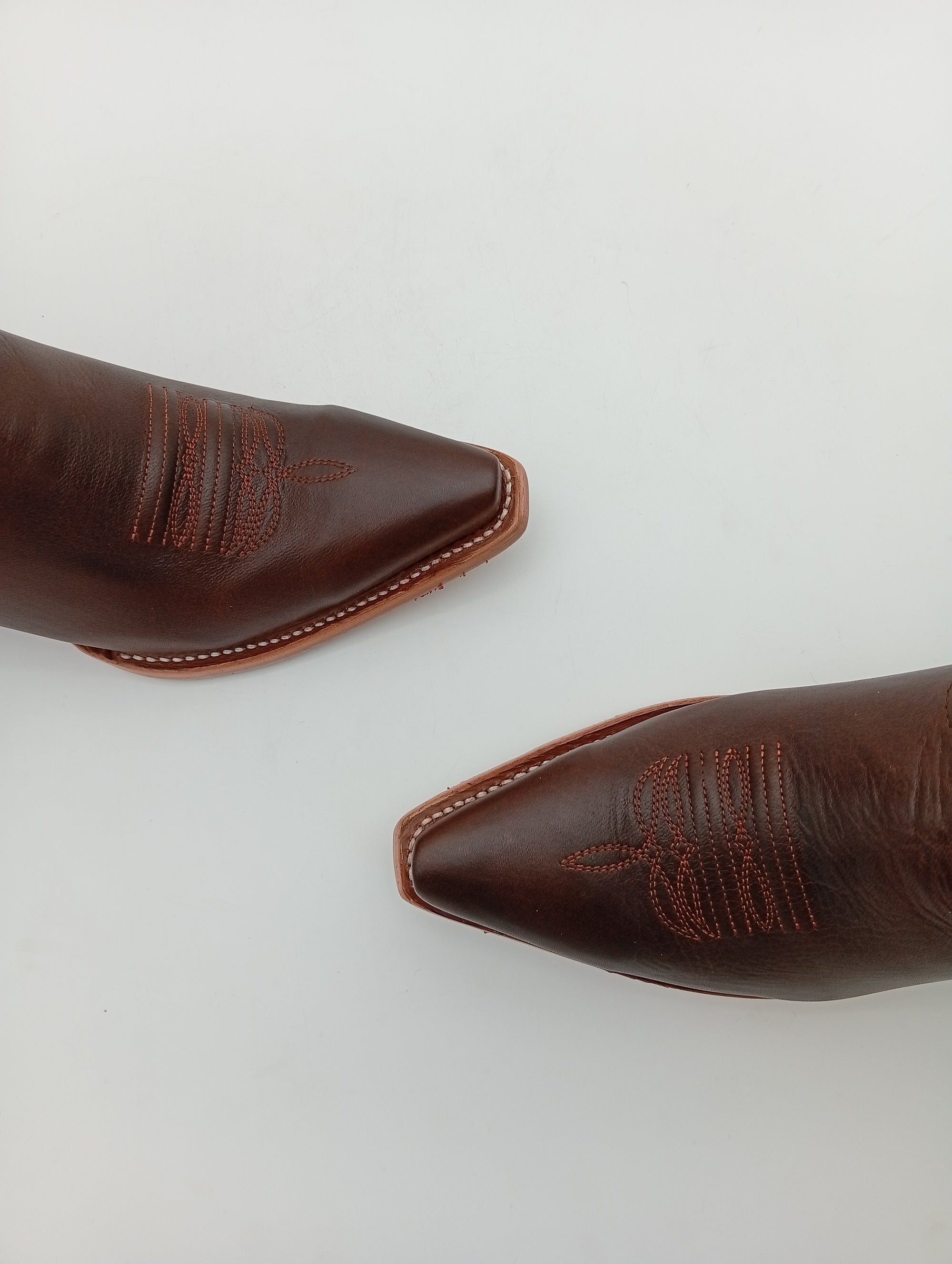 BOTA NOKOTA HORSE VAQUERA BRASS CAFE TACON CUBANO DAMA